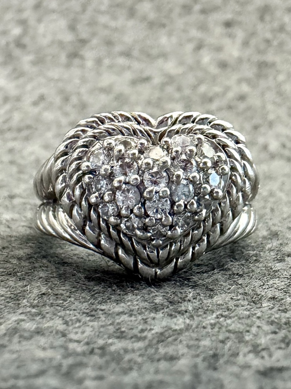 Judith Ripka Sterling Silver Pavé Heart Ring Cable Band Diamonique Size 6